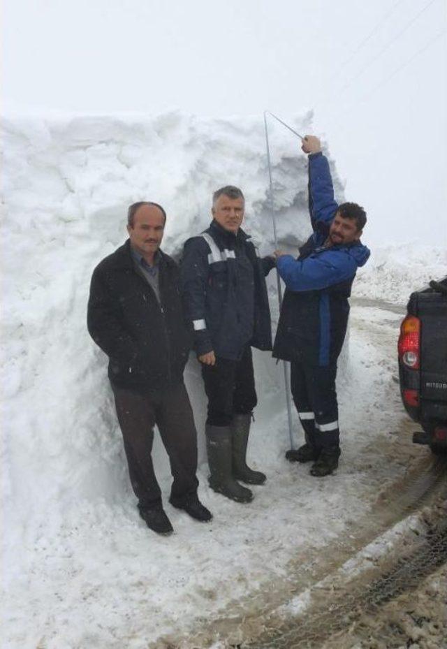 Sedaş'tan 2 Metrelik Kar Fotoğraflarıyla Arıza Savunması