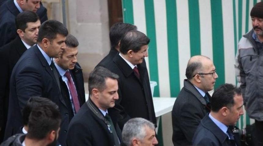 Başbakan Ahmet Davutoğlu Sivas&rsquo;ta