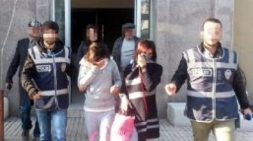 Duş &Ccedil;etesi Polise Takıldı