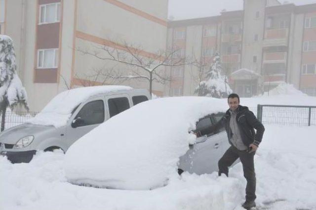 Kocaeli'de Bir Mahallede Sibirya Yaşantısı