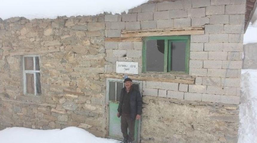 K&ouml;y Sakinlerinden Yeni Cami İsteği