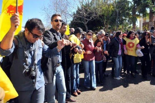 Antalya'da Öğretmenler 'laik Ve Bilimsel Eğitim' Için Yürüdü