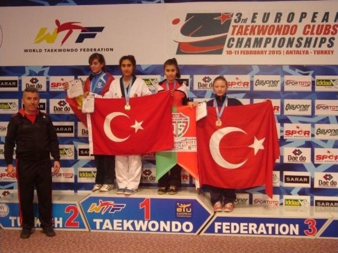 Avrupa Kul&uuml;pler Arası Tekvando Şampiyonası&rsquo;na Osmaneli Damga Vurdu