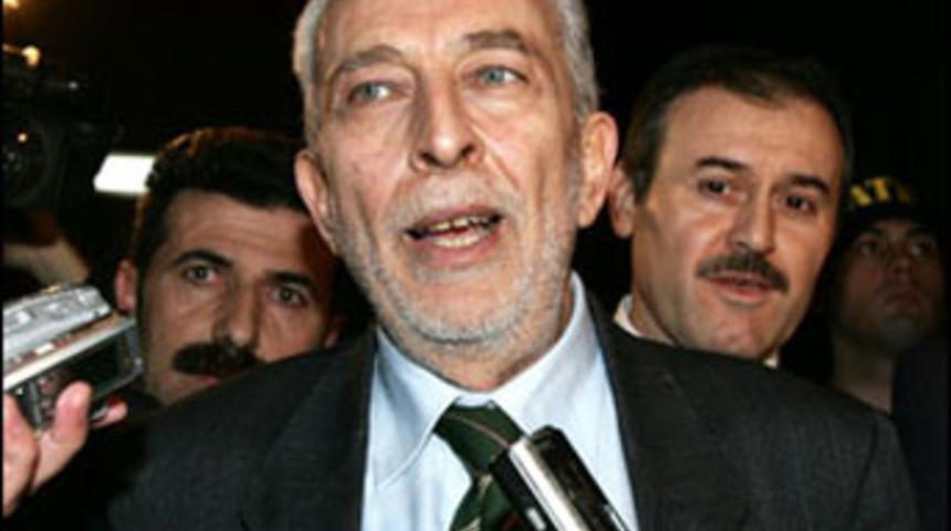 Türkiye'nin en popüler köşe yazarları