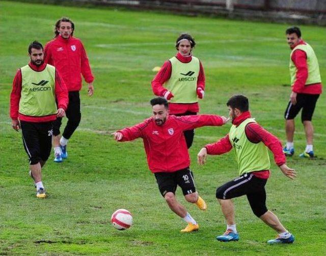 Samsunspor Teknik Direktörü Altın: 