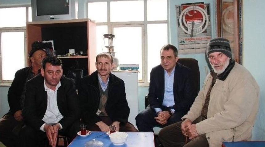 Başkan Sağıroğlu, Vatandaşların İsteklerini Dinliyor