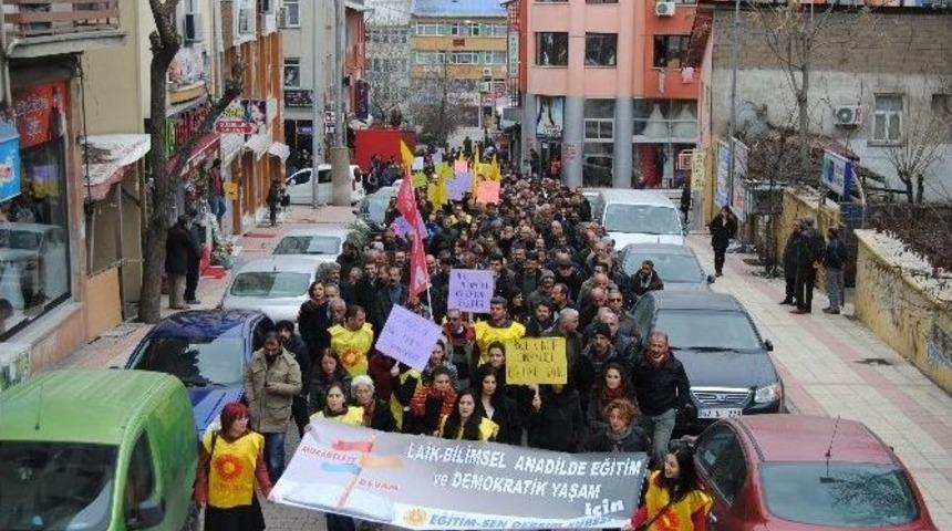 Eğitim-sen&rsquo;den Zorunlu Din Dersi Boykotu