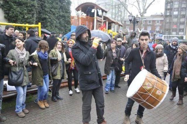 İzmit'te Davullu- Zurnalı 'laik Ve Bilimsel Eğitim' Yürüyüşü