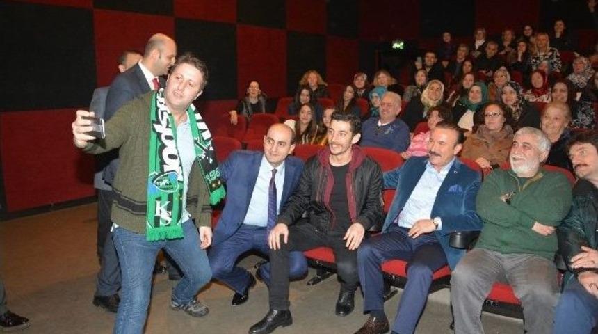 Yapışık Kardeşler İzmit&rsquo;te Engelli Aileleriyle Buluştu