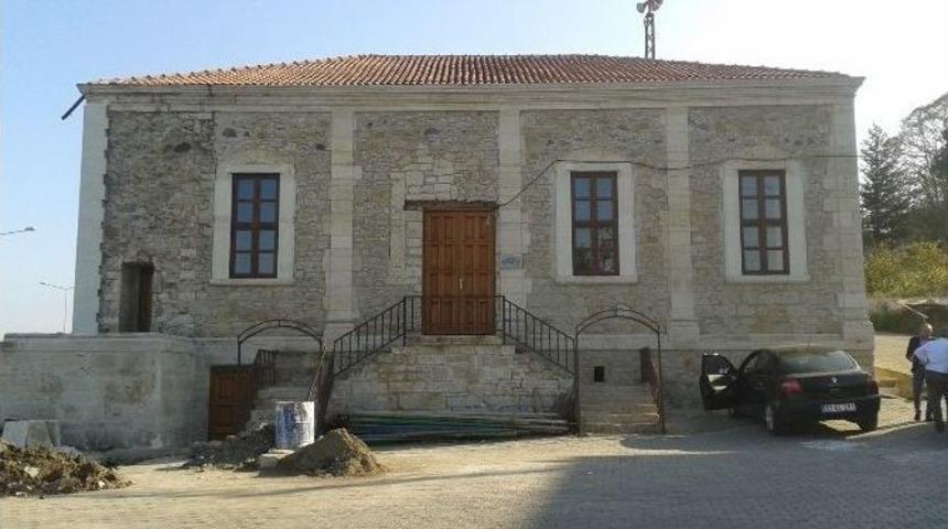 Tarihi Cami Restore Edildi
