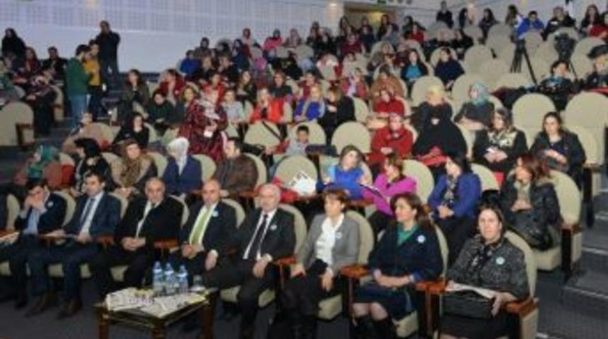 Korkut, "baş&ouml;rt&uuml;l&uuml; Annelerde &Ouml;ğrenci Olabiliyor"