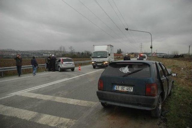 Sakarya’da Trafik Kazası: 4 Yaralı