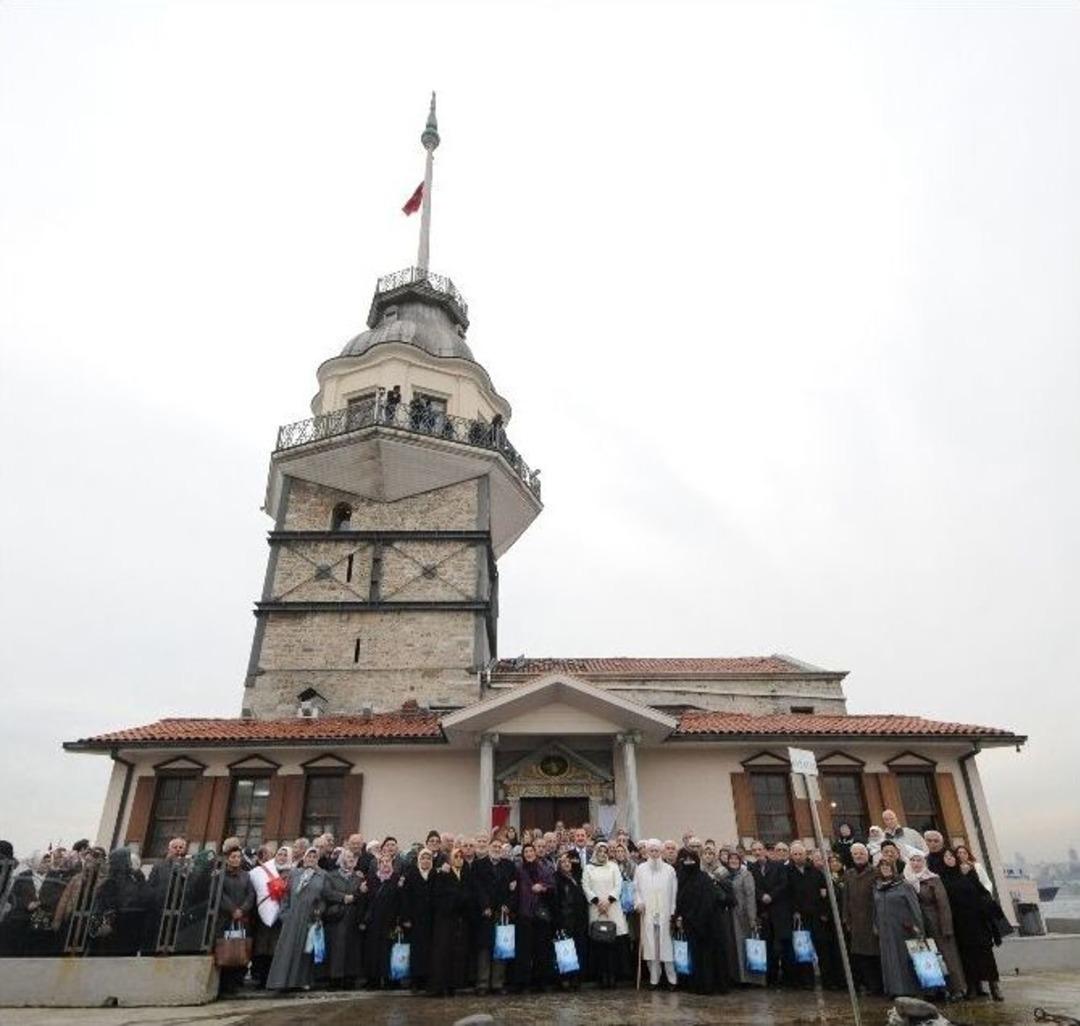 Kız Kulesi&rsquo;nde 40 Yıllık Aşklarını Tazelediler