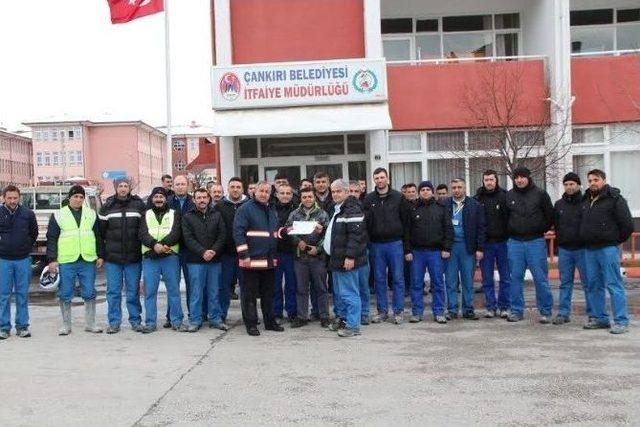 Çankırı İtfaiyesinden Lastik Fabrikası Çalışanlarına Yangın Eğitimi