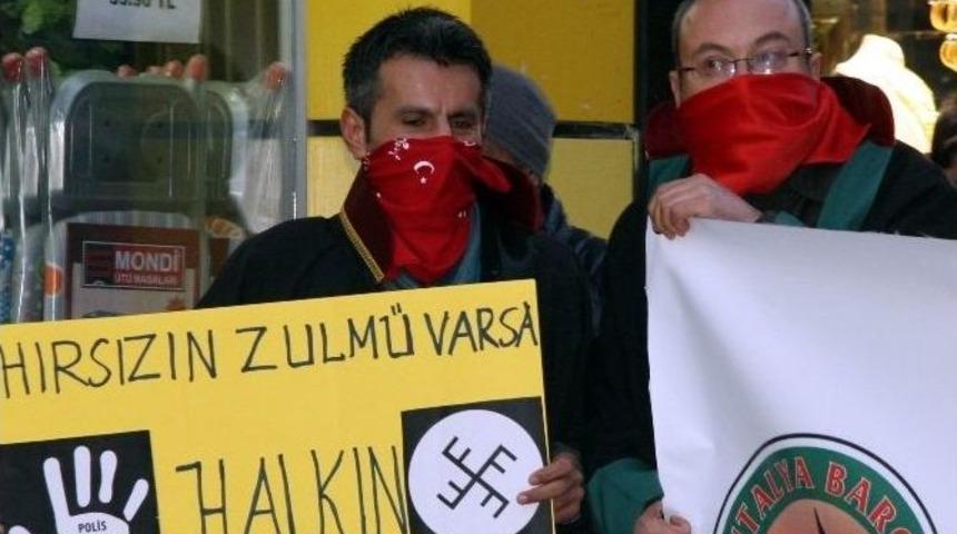 Avukatlardan "i&ccedil; G&uuml;venlik Paketi" Eylemi