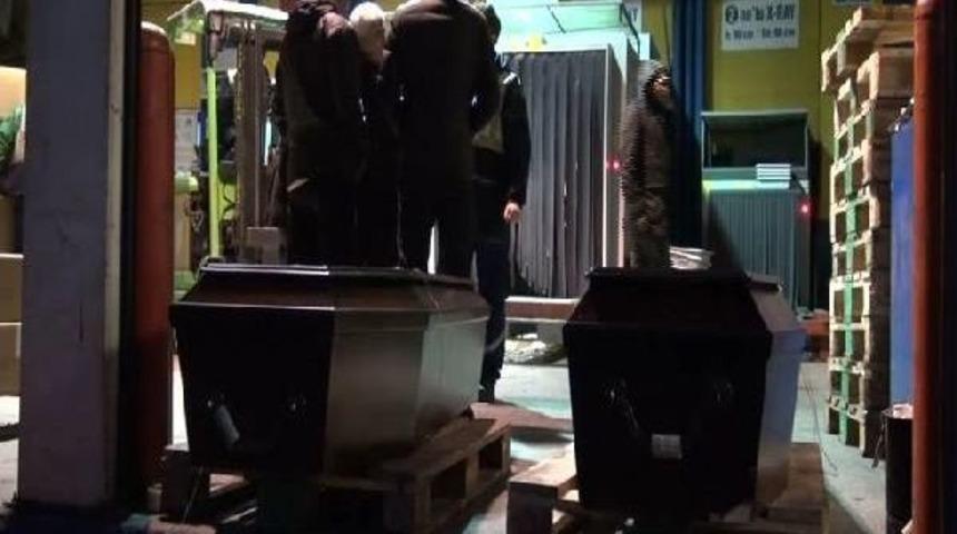 Moğol Gen&ccedil;lerin Cenazeleri Havalimanına Getirildi