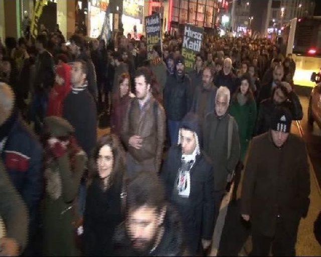 Kadıköy'de Boykot Yürüyüşü