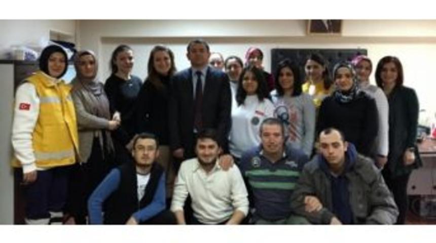 Sağlık M&uuml;d&uuml;r&uuml; 112 Ekipleri İle Bir Araya Geldi