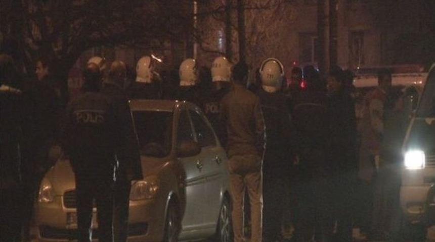 İki Aile Arasında &Ccedil;ıkan Kavgada 1 Kişi Pompalı T&uuml;fekle Yaralandı