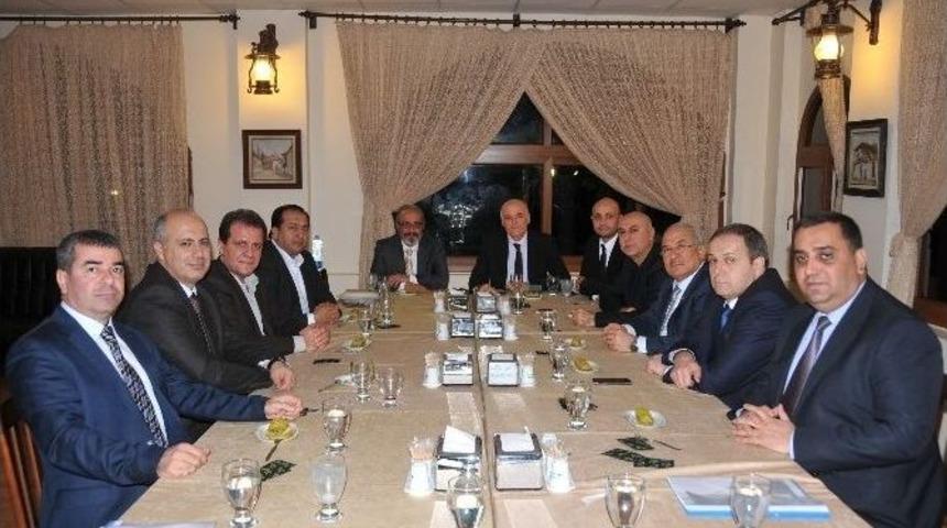 Tarsus&rsquo;a Yeni Fak&uuml;lteler Yapılması İ&ccedil;in &Ccedil;alışmalar Başladı