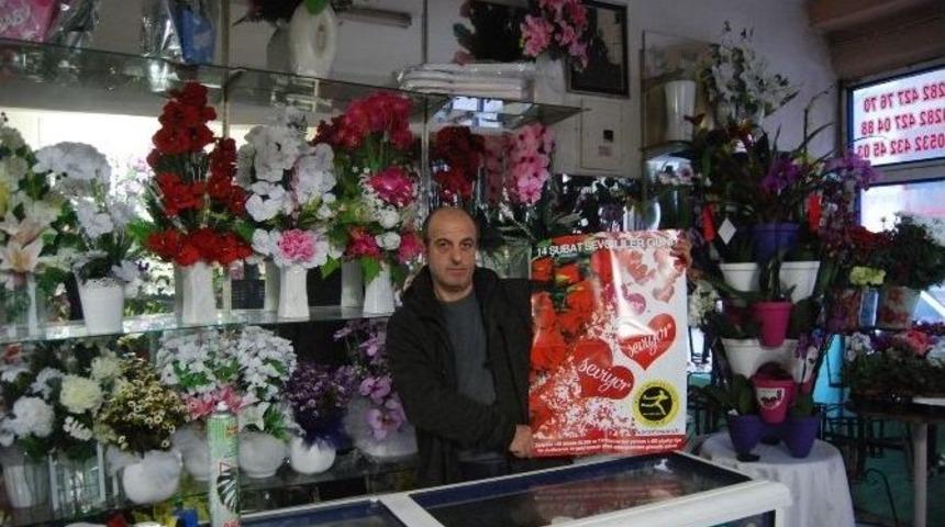 Malkara&rsquo;da &Ccedil;i&ccedil;ek&ccedil;inin Sevgililer G&uuml;n&uuml; Mesaisi