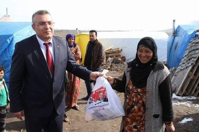 Milletvekili Aday Adayı Koç’tan Çadırlarda Kalan Suriyeli Ailelere Yardım