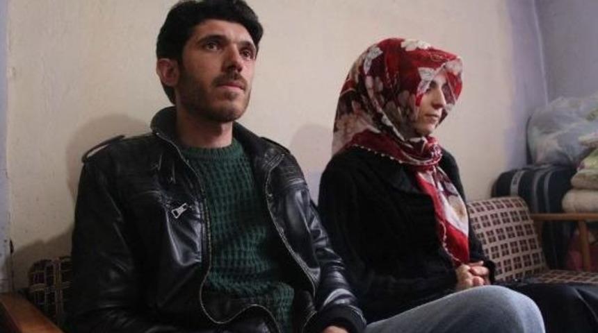 Babasını Ve Kuzenini Kaybettiği Ka&ccedil;ak Ocakta &Ccedil;alışıyor