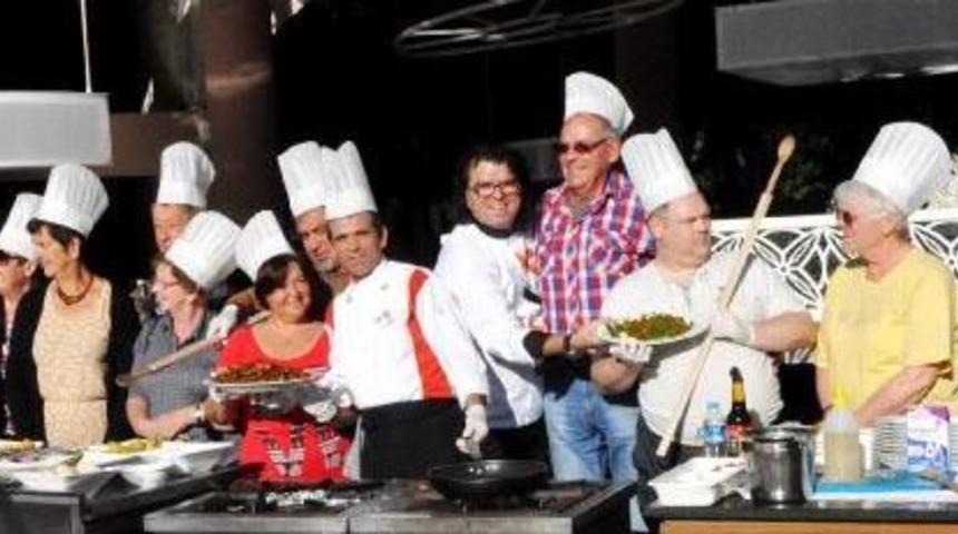 Tatil Yapan Turistlere 't&uuml;rk Mutfağı' Kursu