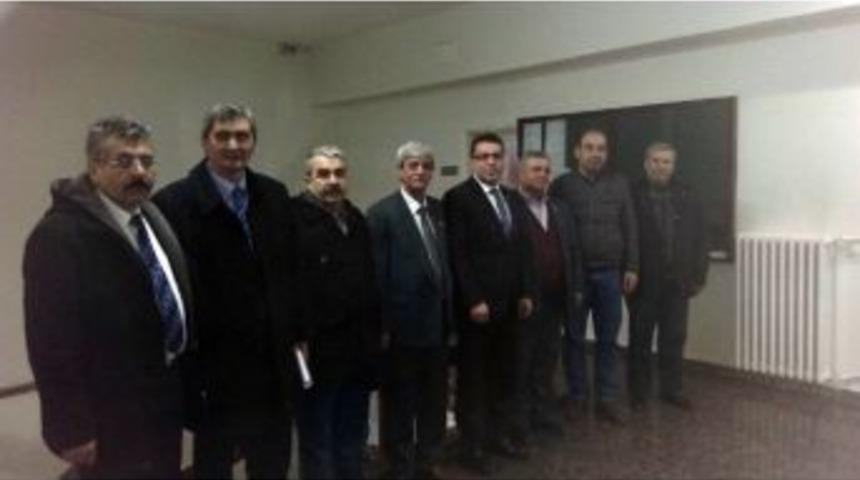 Milletvekili Adayı Sezer&rsquo;den Muhtarlar Derneği Şube Başkanı İbiş&rsquo;e Ziyaret