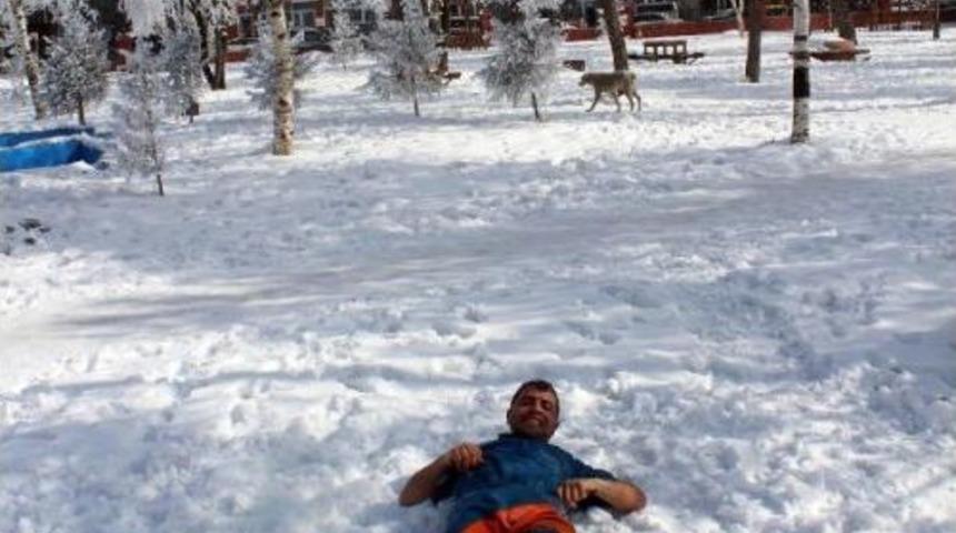 Ardahan Buz Kesti: G&ouml;le -26.3