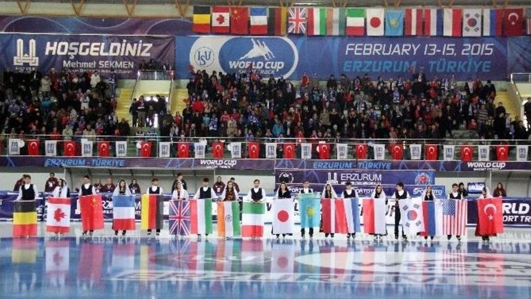 Kısa Kulvar S&uuml;rat Pateni D&uuml;nya Kupası Yarışları