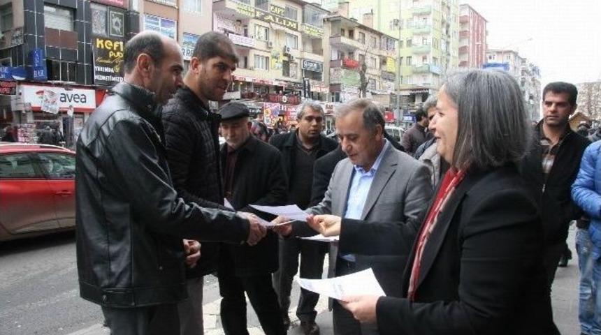 Diyarbakır&rsquo;da 15 Şubat Y&uuml;r&uuml;y&uuml;ş&uuml; İ&ccedil;in Bildiri Dağıtıldı