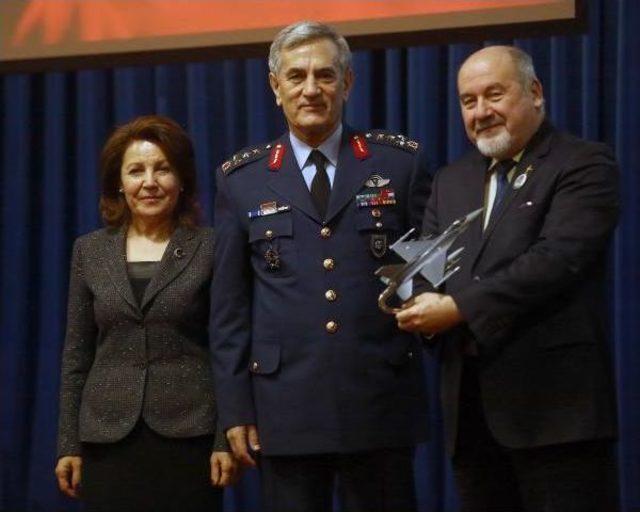 Orgeneral Öztürk: Terörizme Karşı Kararlılık Ve Fedakarlıkla Mücadeleye Devam Edeceğiz