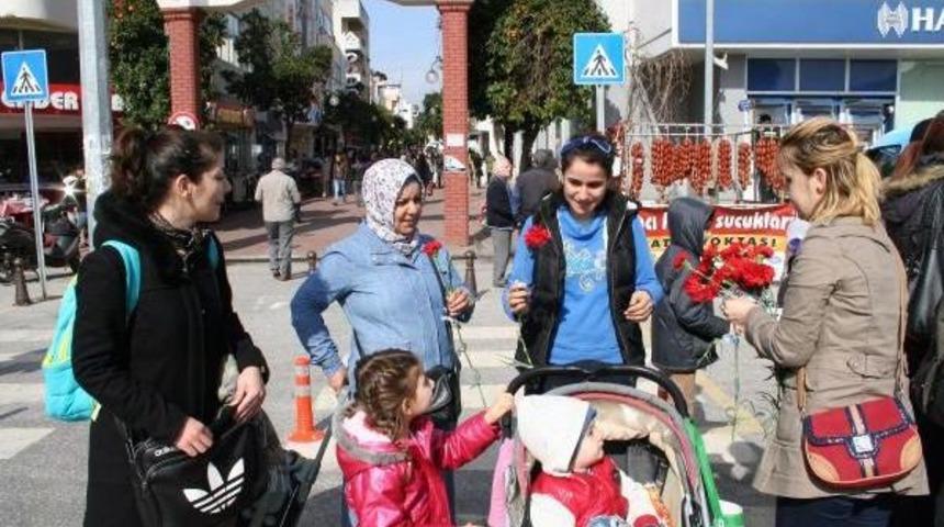 Aydın'da Sevgililer G&uuml;n&uuml; Unutulmadı