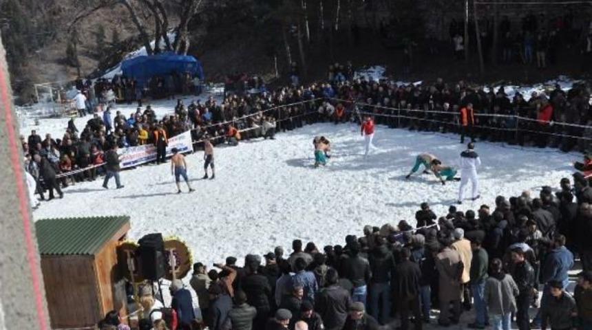 Artvin&rsquo;De Kar &Uuml;st&uuml; Karakucak G&uuml;reşleri Yapıldı