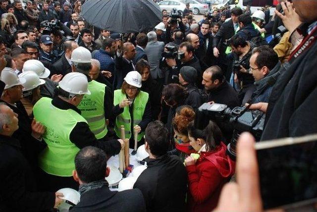 İlk Çekici Bakan Vurdu