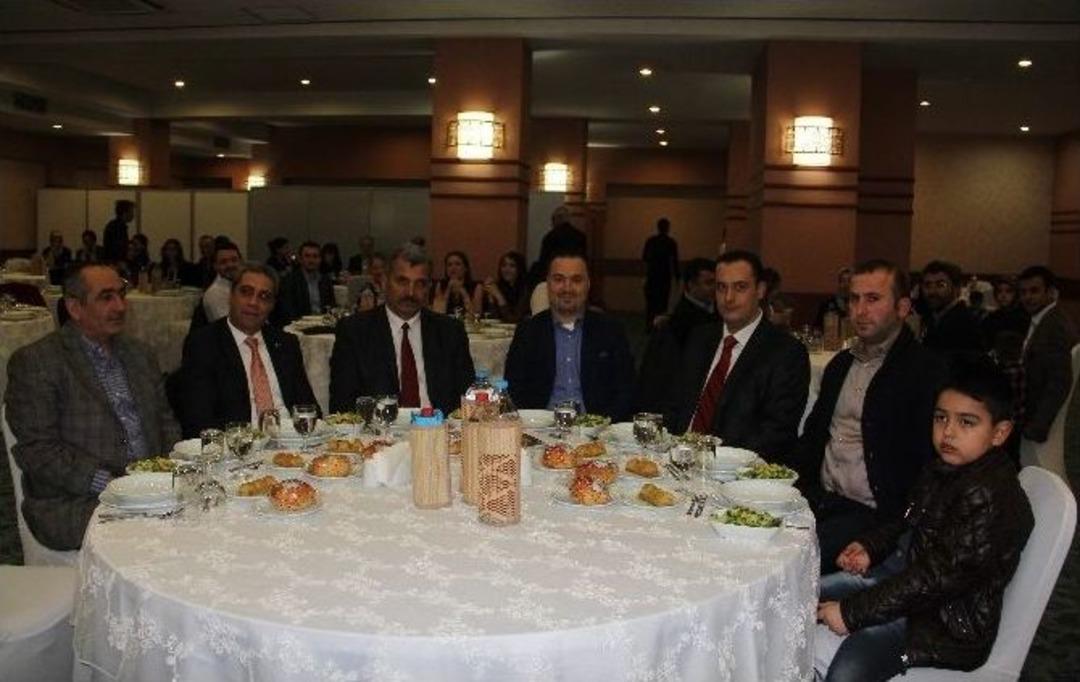 Tapder &Uuml;yeleri Yemekte Buluştu