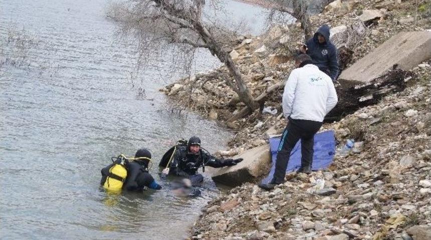 &ldquo;azrail Yan Koltukta&rdquo; Diye Tweet Attı, &Ouml;l&uuml;s&uuml; 4 G&uuml;n Sonra Bulundu