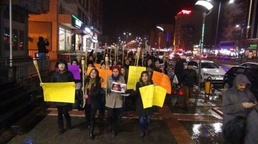 Batman’da Özgecan Aslan İçin Meşaleli Yürüyüş