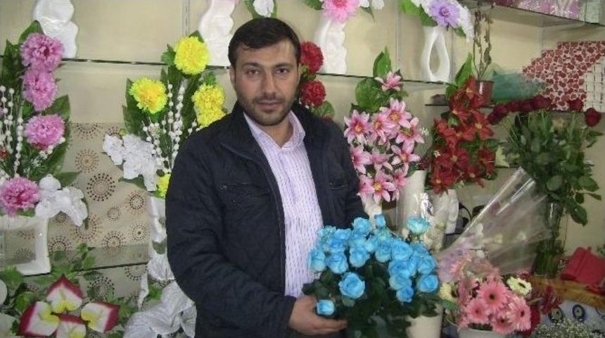 Sevgililer G&uuml;n&uuml;ne &Ouml;zel &Ccedil;i&ccedil;ek