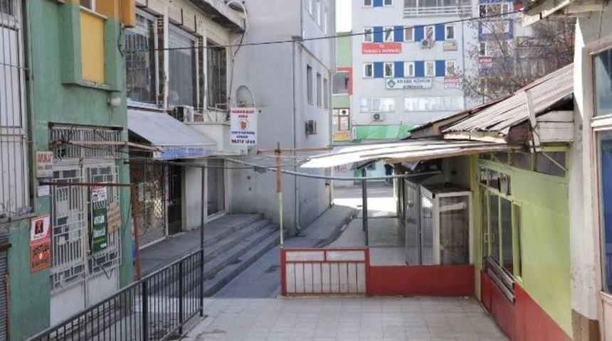 Tunceli&rsquo;de Kepenkler Kapalı