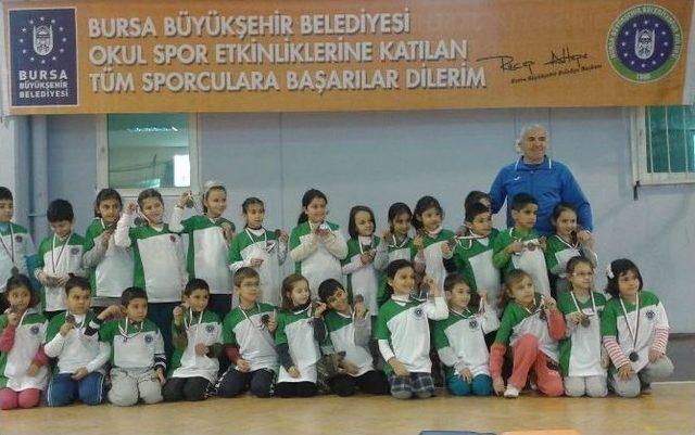 Büyükşehir, Binlerce Çocuğu Sporla Buluşturuyor