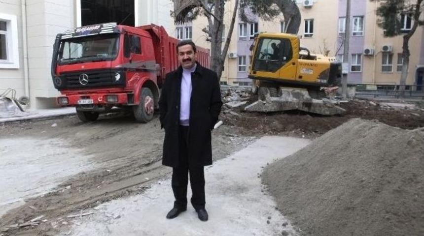 Burhaniye&rsquo;de H&uuml;kumet Konağına &Ccedil;evre D&uuml;zenlemesi