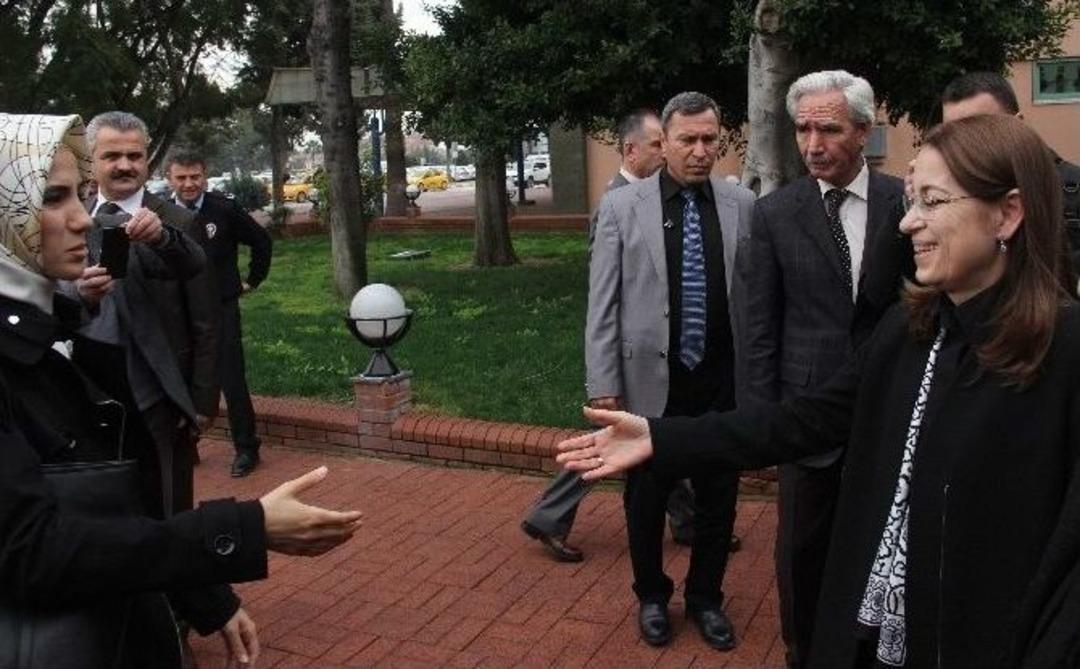 Bakan Ayşenur İslam: "kadın Ve Anne Olarak Ağlamaya Geldim"