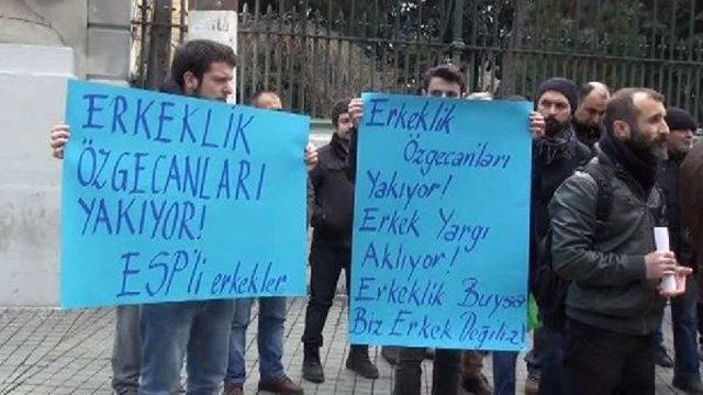 Galatasaray Meydanı'nda Özgecan Aslan Protestosu