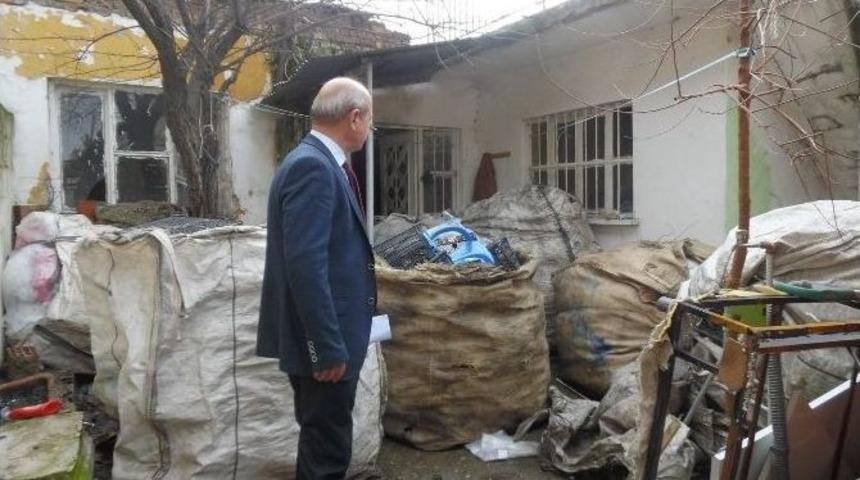 Yunusemre Belediyesi Yardıma Muhta&ccedil;ların Sesi Oluyor