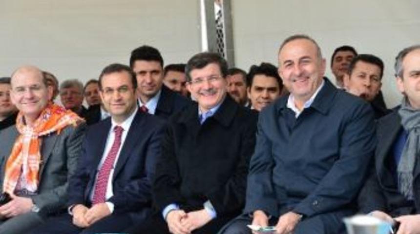 Başbakan Davutoğlu&rsquo;ndan Kılı&ccedil;daroğlu&rsquo;na Y&ouml;netim Sorusu: