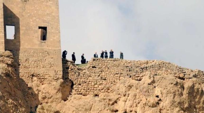 Maliye Bakanı Şimşek, Mardin Kalesi'ni Gezdi
