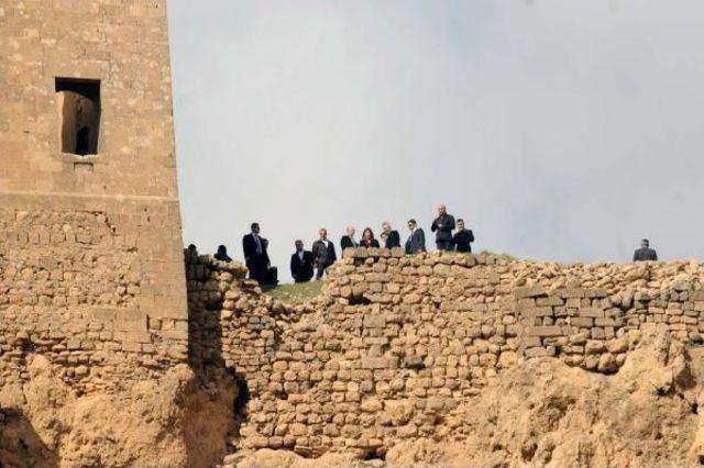 Maliye Bakanı Şimşek, Mardin Kalesi'ni Gezdi