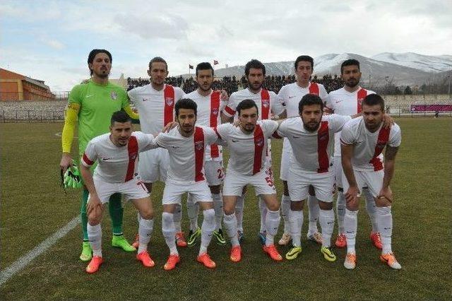 Niğde Belediyespor: - Tuzlaspor: 3